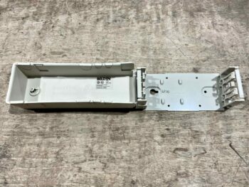 2 CONNECTOR BIX MOUNT E/W  SNAP-ON COVER 50PR BELDEN (10/PK)