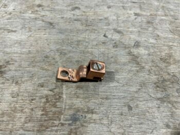 GROUND LUG SOLDERLESS