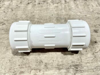 KBI 1 1/2" PVC COMPRESSION COUPLER