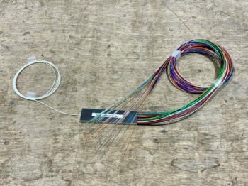 1X32 PLC SPLITTER, STEEL TUBE .9MM NO CON 1M LEGS FM