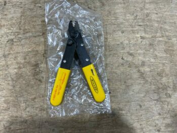 MILLER FIBER OPTIC TRI-HOLE STRIPPER
